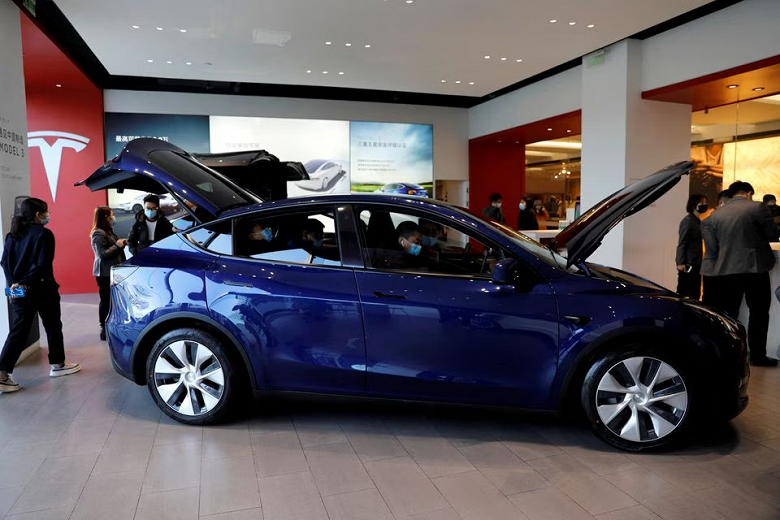 Tesla отзывает тысячи автомобилей Model Y из-за слабо затянутых болтов